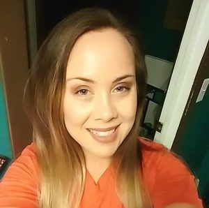 Meet your Posher, Joella